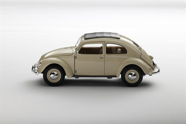 Welly_Volkswagen_Classic_Beetle_beige_118_2.jpg