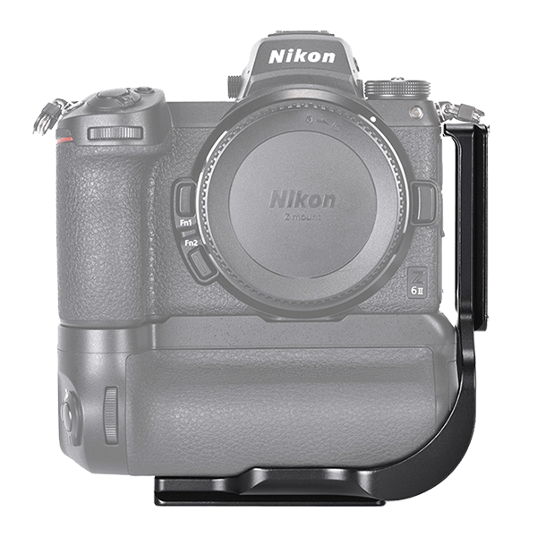 L-Winkel zu Nikon Z6 und Z7 mit Batteriegriff Version 2 auf Kamera